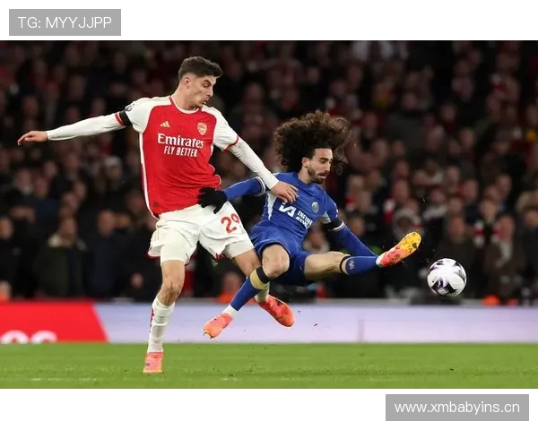 巴迪亚希勒谈圣诞火鸡与足球赛场后防核心的家庭温度节日选择心愿